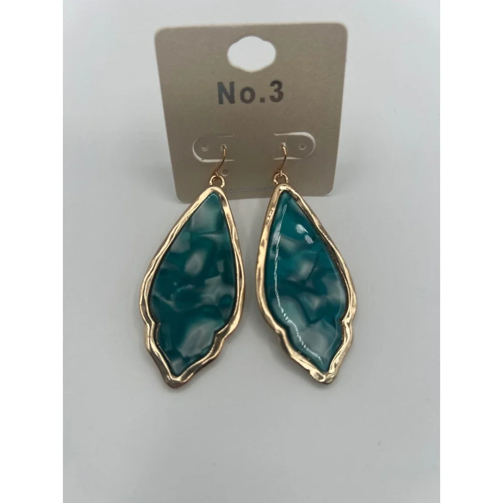 No.3 Teal Marbled Resin Gold Tone Scalloped Drop Earrings VE2266GDTL